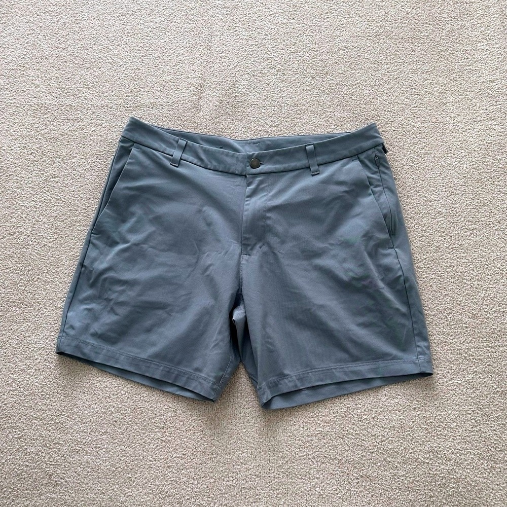 lululemon Men's Commission Classic-Fit Short 7"